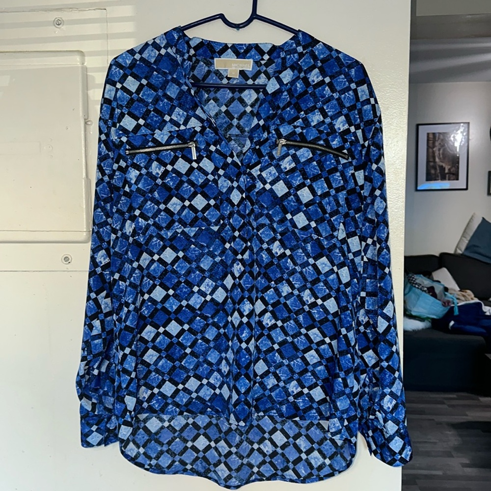 Michael Kors Roll Sleeve V Neck Top